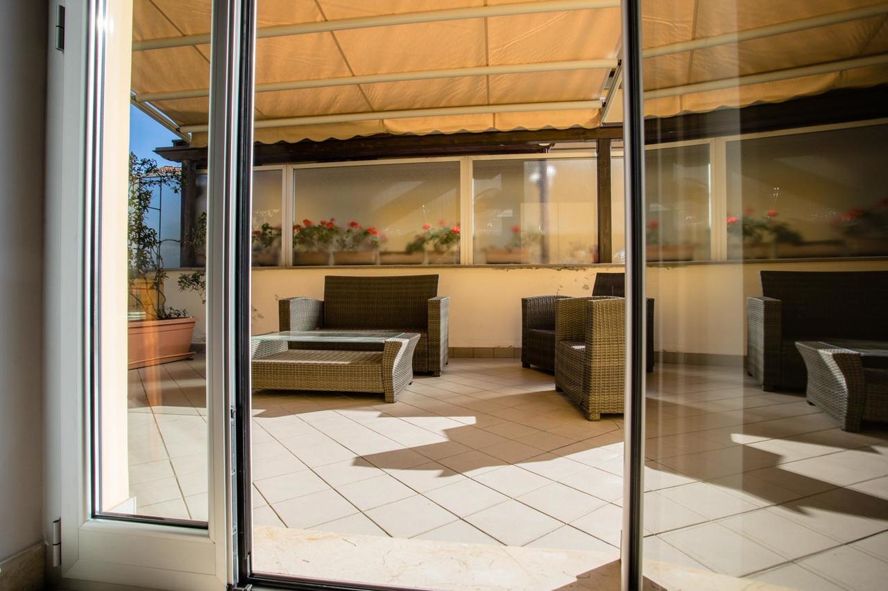 Apartamento Terrazza Di Pinerolo Exterior foto