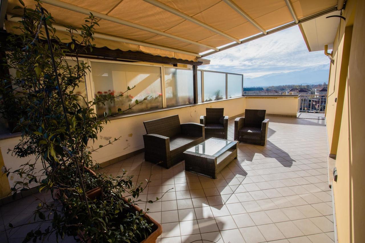 Apartamento Terrazza Di Pinerolo Exterior foto